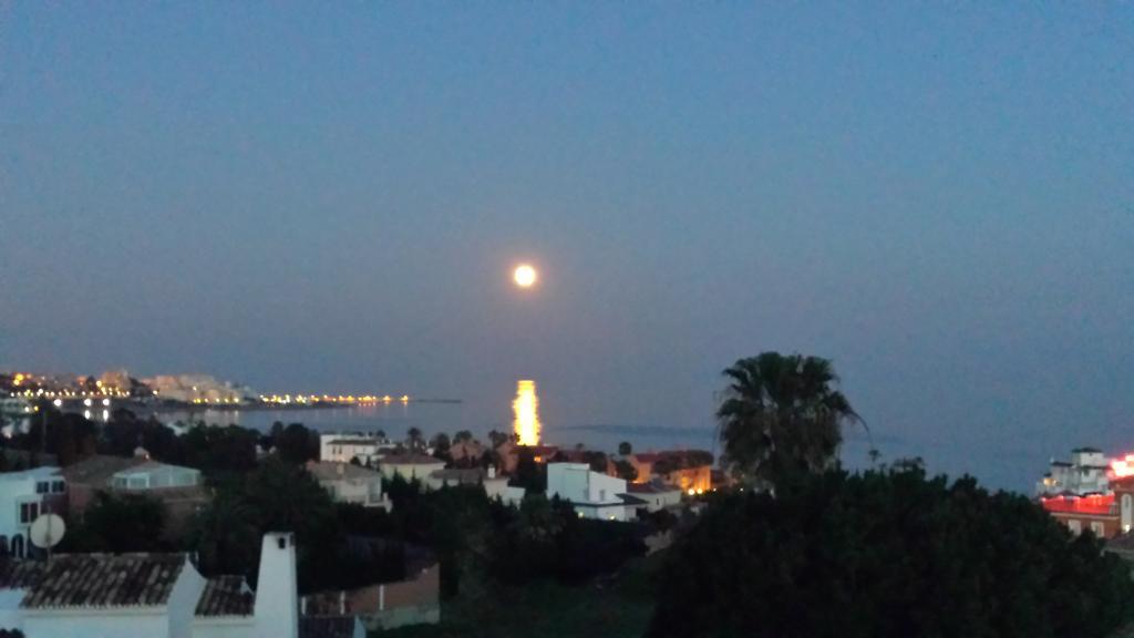 La Gaspara'S Loft Estepona Ngoại thất bức ảnh