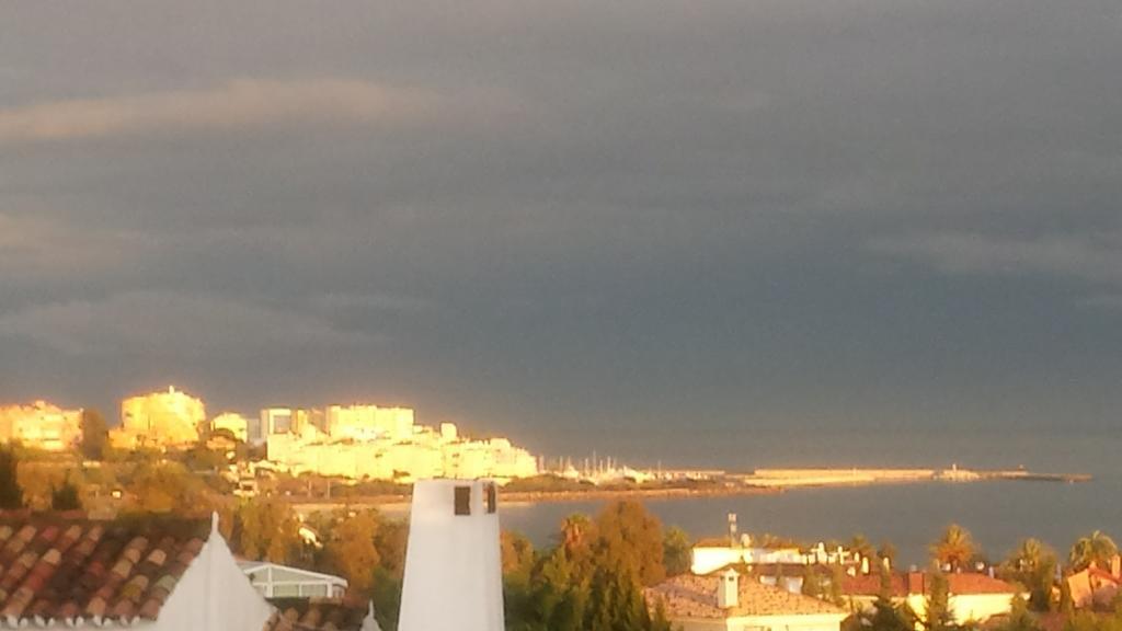 La Gaspara'S Loft Estepona Ngoại thất bức ảnh